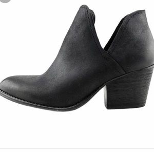 Steve Madden Adelphie Boots